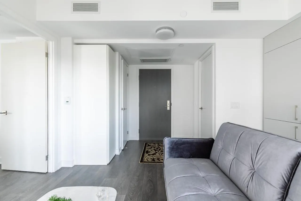 Designer 1Br + Study Suite In Coveted Yorkville 多伦多 0*,
