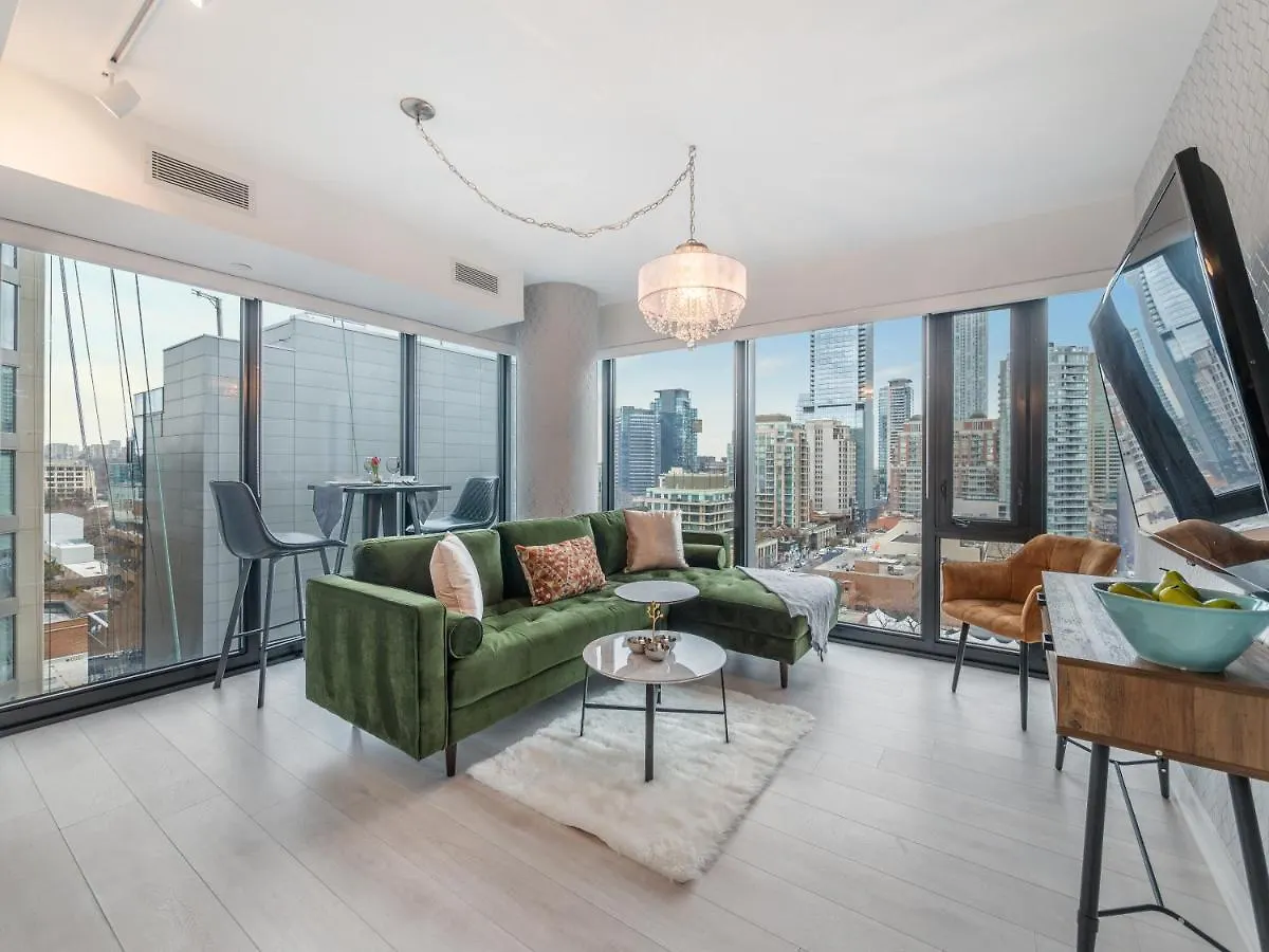 公寓 Designer 1Br + Study Suite In Coveted Yorkville 多伦多