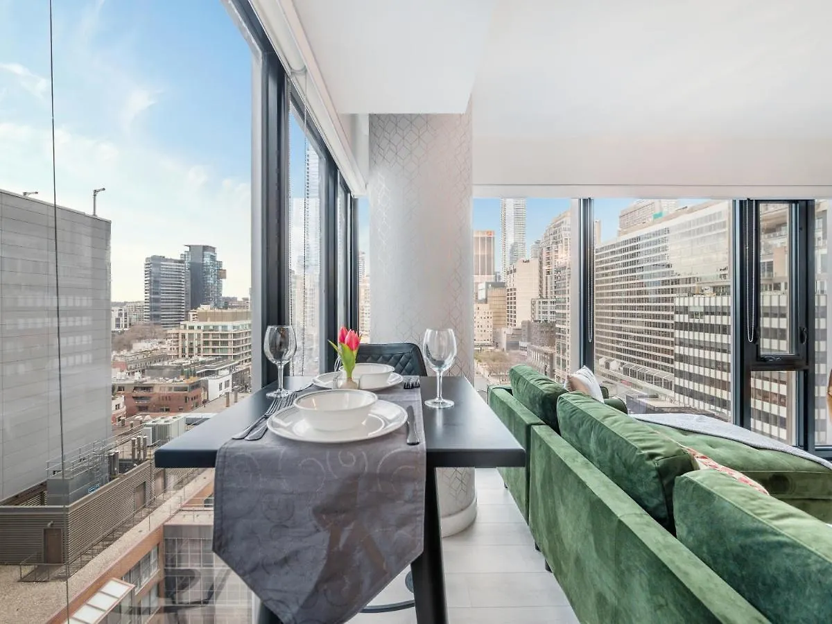 公寓 Designer 1Br + Study Suite In Coveted Yorkville 多伦多