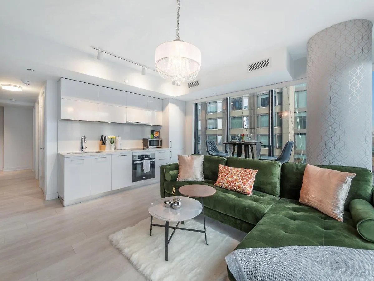 Designer 1Br + Study Suite In Coveted Yorkville 多伦多 0*,  加拿大